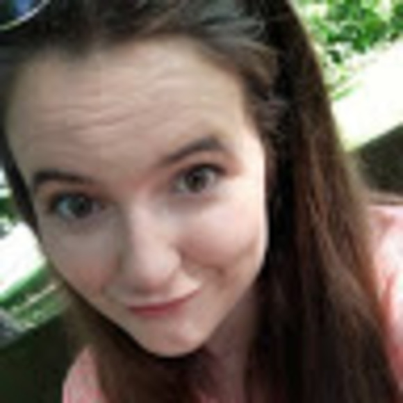 Meet your Posher, Anna - Picture 1 of 1